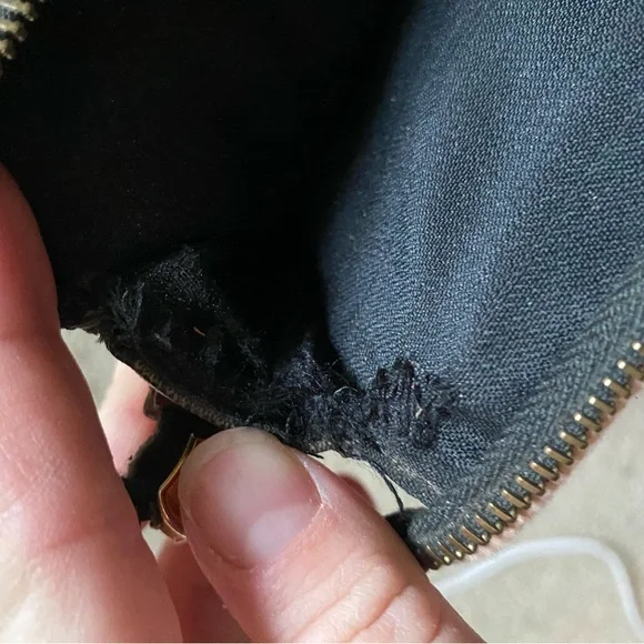 Fendi Pequin Striped shoulder Tote Bag - Picture 14 of 14